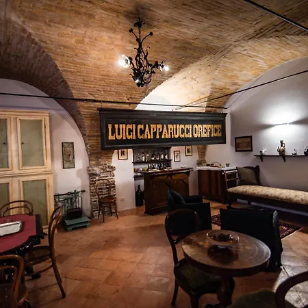 Palazzo Capparucci - Dimora Storica *