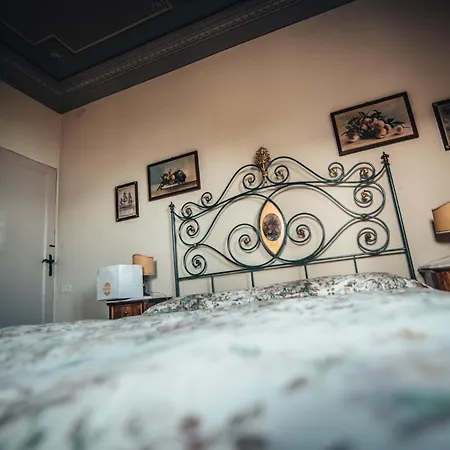 Palazzo Capparucci - Dimora Storica فيرمو