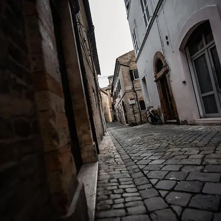 Palazzo Capparucci - Dimora Storica 4*