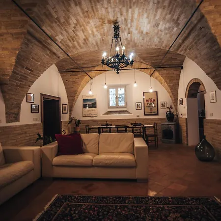 Πανσιόν Palazzo Capparucci - Dimora Storica Φέρμο