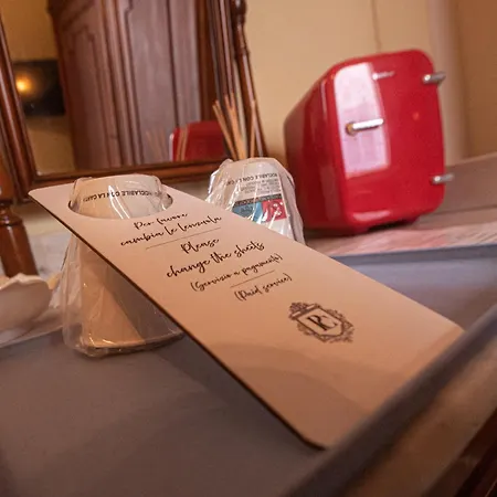 Palazzo Capparucci - Dimora Storica Konukevi