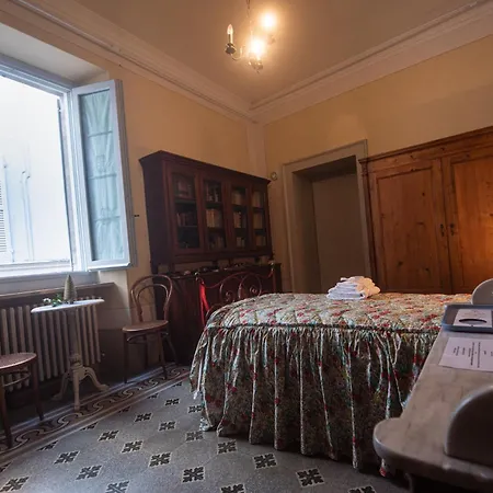 Guest house Palazzo Capparucci - Dimora Storica *