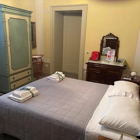 Palazzo Capparucci - Dimora Storica 4* Фермо