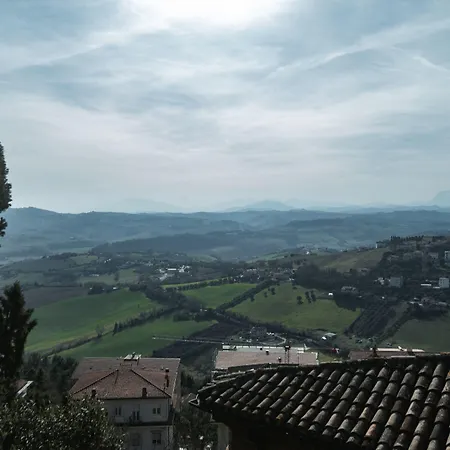 Palazzo Capparucci - Dimora Storica Фермо
