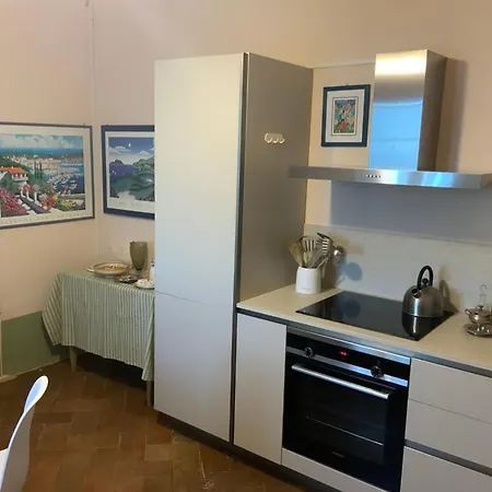 Palazzo Capparucci - Dimora Storica Konukevi