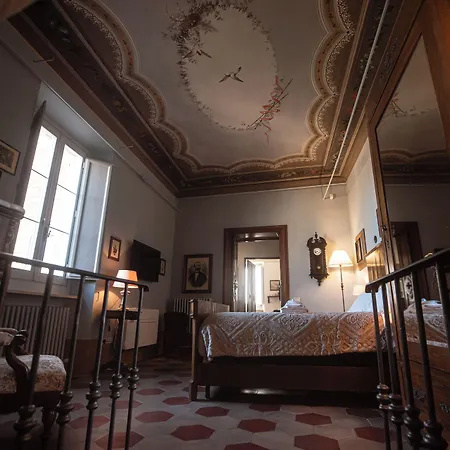 Palazzo Capparucci - Dimora Storica Guest house