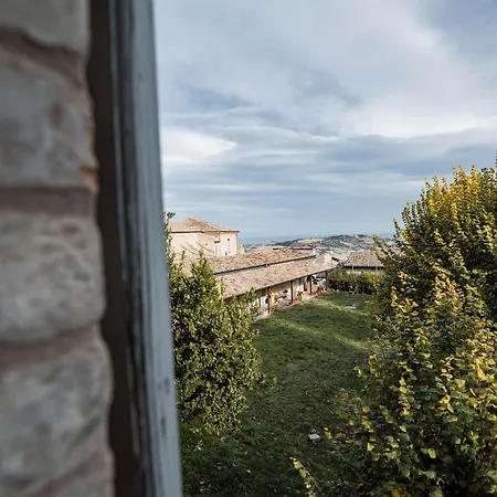 Palazzo Capparucci - Dimora Storica 4* Fermo